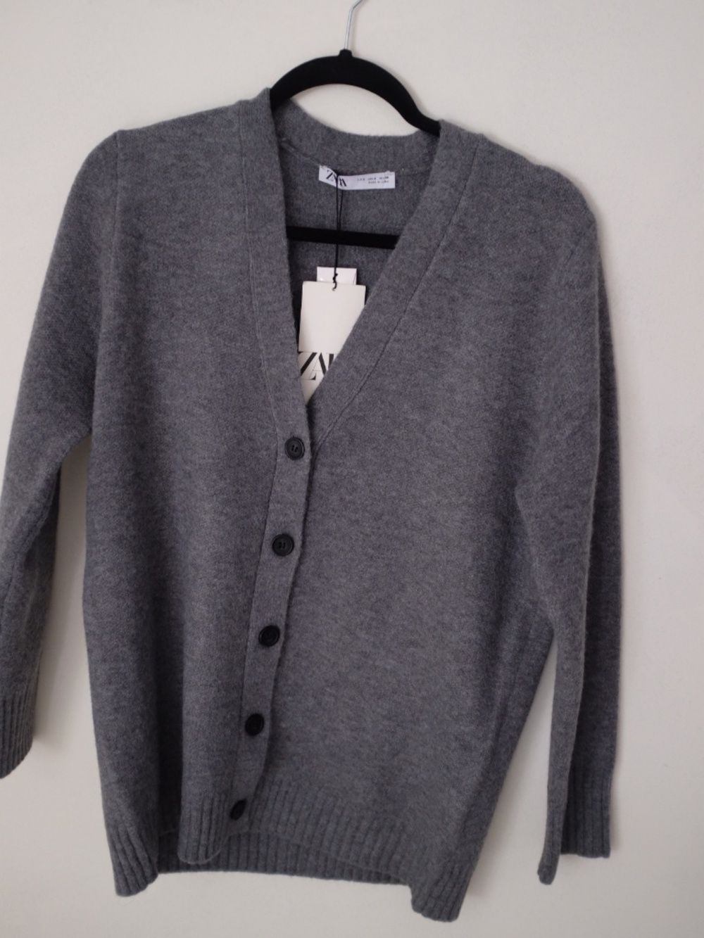 NWT ZARA CARDIGAN GREY SIZE MEDIUM